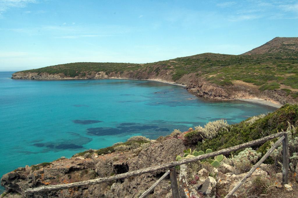 Domo La Vela Hotel Sant'Antioco Bagian luar foto